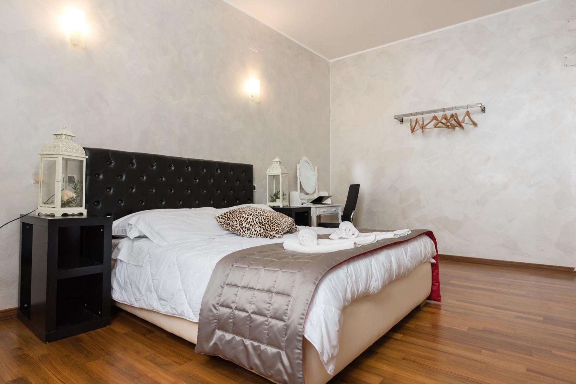 Prince'S Suite - Budget Rooms & Apt Piazza Del Popolo Рим Экстерьер фото